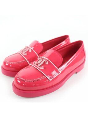 Chanel CC Logo Patent Leather Loafers Pink 36